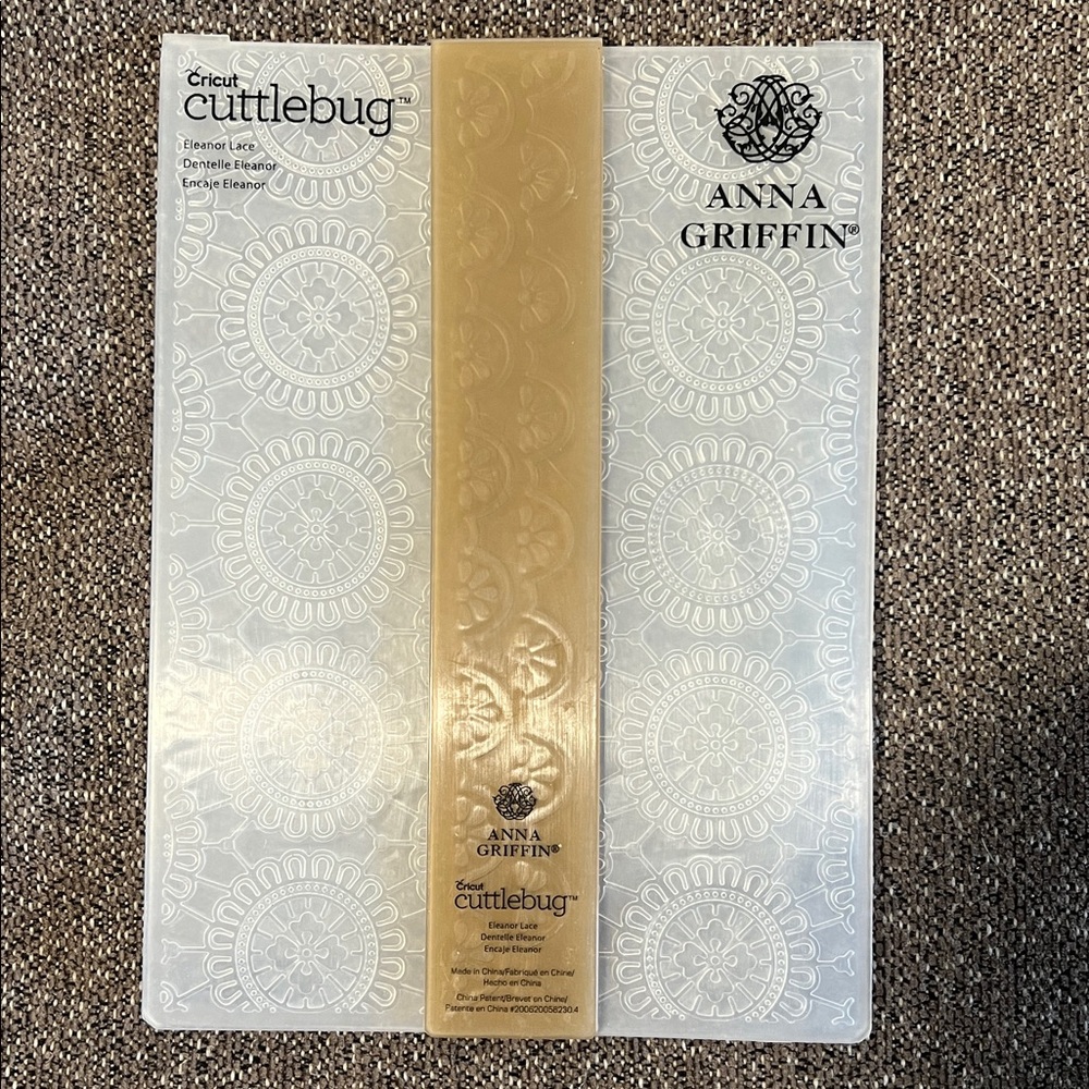 Anna Griffin Embossing Folders Lot Of 4 Lace Designs. - Picture 2 of 14